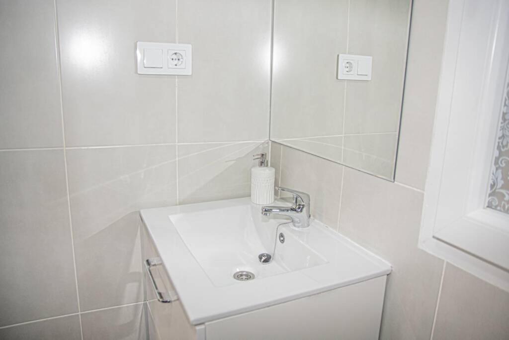 Lovely Modern Flat Valencia Center Bagian luar foto